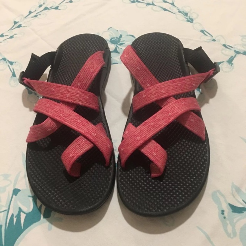 Woman’s Chacos size 10